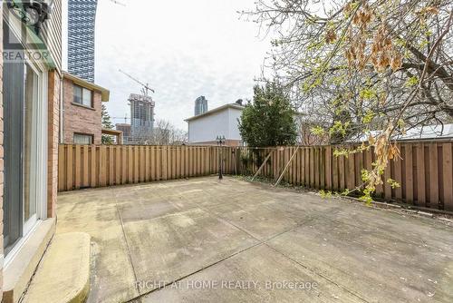 379 Wallenberg Crescent, Mississauga, ON - Outdoor
