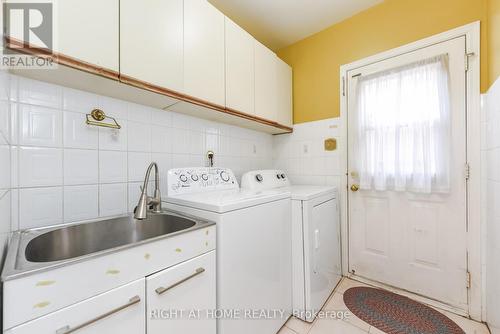 379 Wallenberg Crescent, Mississauga, ON - Indoor Photo Showing Laundry Room