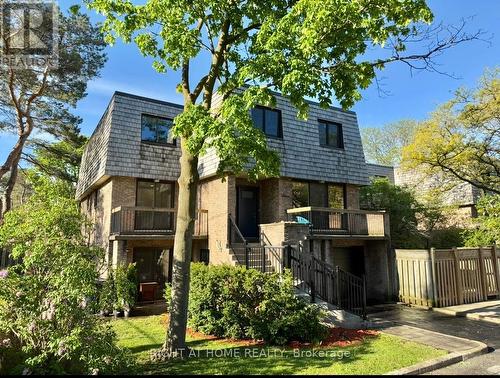 24 - 7 Vale Carse Way, Toronto, ON - Outdoor