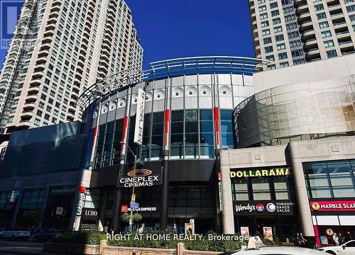 Just a short drive to Yonge and Sheppard - 24 - 7 Vale Carse Way, Toronto, ON - Outdoor