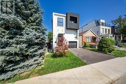 57 ALAMEDA AVENUE Toronto, ON M6C 3W3