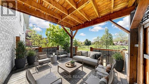 126 Kingsmere Crescent, New Tecumseth, ON - Outdoor With Deck Patio Veranda With Exterior
