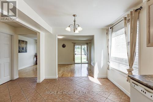 402 Lausanne Crescent, Waterloo, ON - Indoor Photo Showing Other Room
