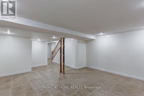 402 Lausanne Crescent, Waterloo, ON - Indoor