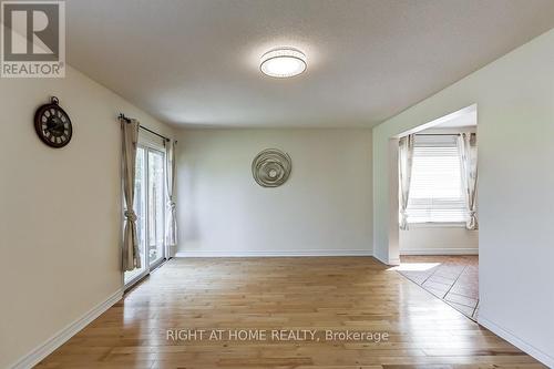 402 Lausanne Crescent, Waterloo, ON - Indoor Photo Showing Other Room