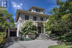 428 RUSSELL HILL ROAD Toronto, ON M5P 2S3
