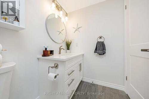 203 - 264 Alma Street, Guelph/Eramosa, ON - Indoor Photo Showing Bathroom