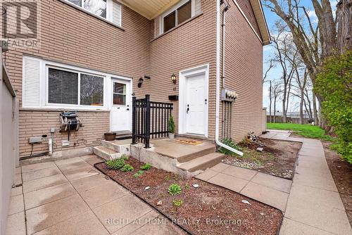 65 Woodman Drive S, Hamilton, ON - Outdoor