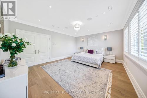 484 Avonwood Drive, Mississauga, ON - Indoor Photo Showing Bedroom