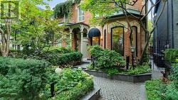 53 HAZELTON AVENUE Toronto, ON M5R 2E3