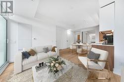 403 - 1285 QUEEN STREET E Toronto, ON M4L 1C2