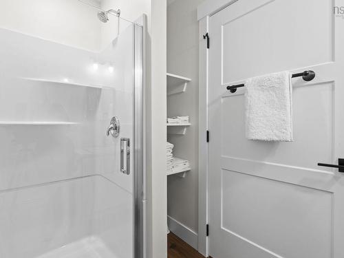 97 Forest Heights Drive, Vaughan, NS - Indoor Photo Showing Bathroom