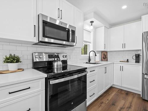 97 Forest Heights Drive, Vaughan, NS - Indoor Photo Showing Kitchen With Upgraded Kitchen