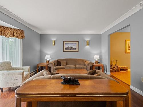 15 Archibald Drive, Fall River, NS - Indoor Photo Showing Living Room