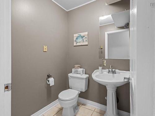 15 Archibald Drive, Fall River, NS - Indoor Photo Showing Bathroom