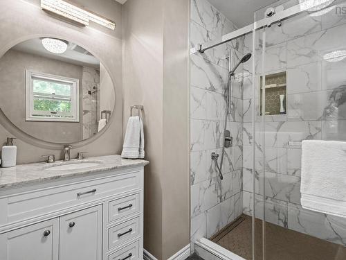 15 Archibald Drive, Fall River, NS - Indoor Photo Showing Bathroom