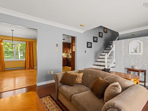 15 Archibald Drive, Fall River, NS - Indoor Photo Showing Living Room
