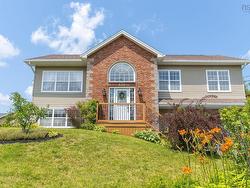 46 Larrigan Drive  Middle Sackville, NS B4E 2X8
