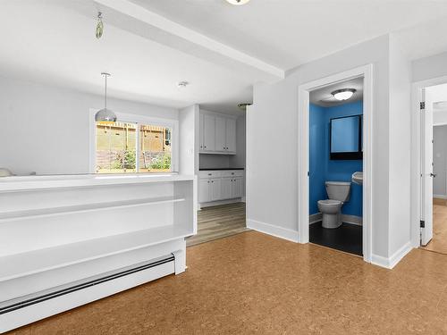 6201 Regina Terrace, Halifax, NS - Indoor