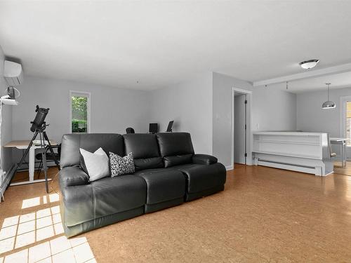 6201 Regina Terrace, Halifax, NS - Indoor Photo Showing Living Room