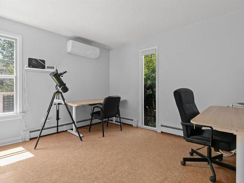 6201 Regina Terrace, Halifax, NS - Indoor Photo Showing Office