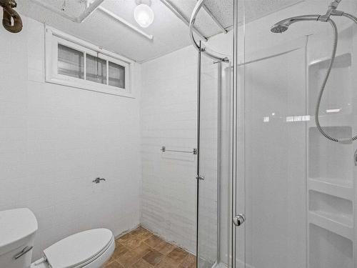 131 Nassau Street, Charlottetown, PE - Indoor Photo Showing Bathroom