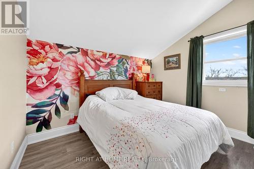 362 Short Point Road, Rideau Lakes, ON - Indoor Photo Showing Bedroom