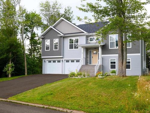 74 England Circle  Charlottetown, PE C1E 1W9