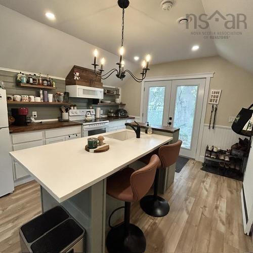 45 St. Phillips Street, Bridgewater, NS - Indoor