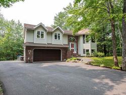 63 Stone Mount Drive  Lower Sackville, NS B4C 4A2
