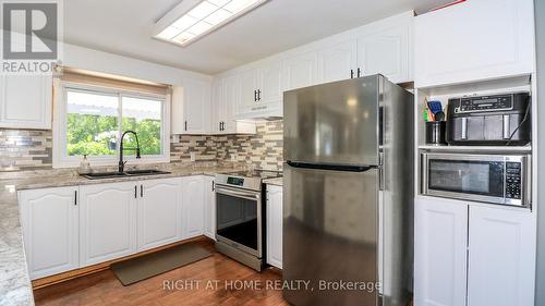 2988 25Th Sideroad, Innisfil, ON - Indoor Photo Showing Kitchen With Double Sink With Upgraded Kitchen