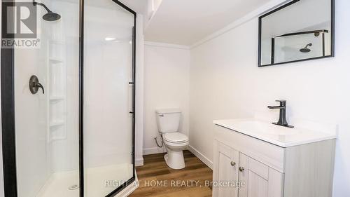 2988 25Th Sideroad, Innisfil, ON - Indoor Photo Showing Bathroom