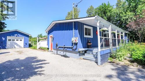 view of EV chargers - 2988 25Th Sideroad, Innisfil, ON - Outdoor