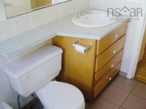 2167-2175 Windsor Street, Halifax, NS - Indoor Photo Showing Bathroom