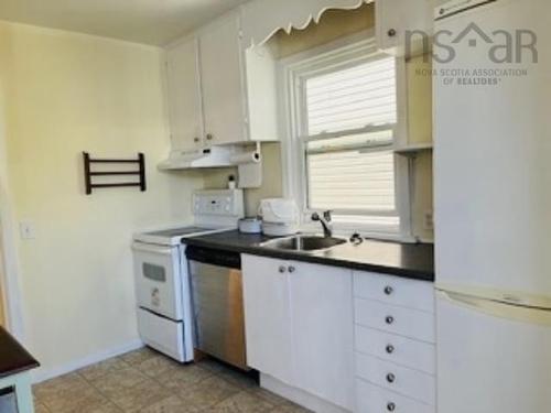 2167-2175 Windsor Street, Halifax, NS - Indoor Photo Showing Kitchen