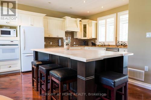 Kitchen - 57 Old Trail Road, Tiny, ON - Indoor Photo Showing Kitchen
