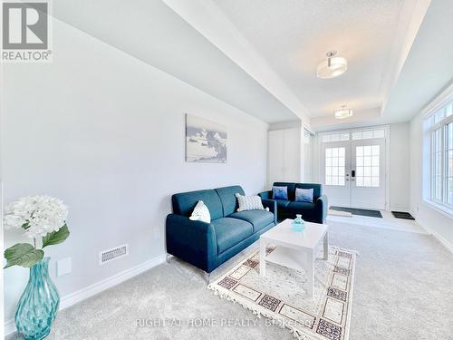 39 - 113 Hartley Avenue, Brant, ON - Indoor Photo Showing Living Room