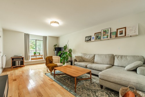 Salon - 237 Place Du Mans, Saint-Lambert, QC - Indoor Photo Showing Living Room