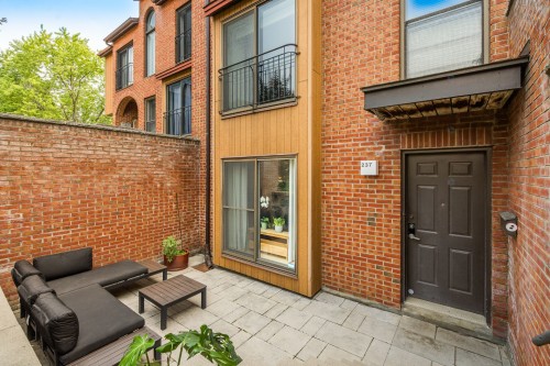 Terrasse - 237 Place Du Mans, Saint-Lambert, QC - Outdoor With Exterior