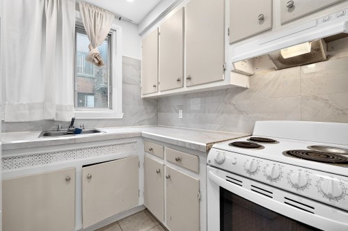 Kitchen - 3-3941 Av. Barclay, Montréal (Côte-Des-Neiges/Notre-Dame-De-Grâce), QC - Indoor Photo Showing Kitchen