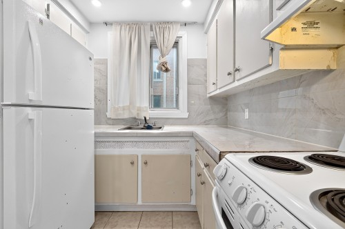 Kitchen - 3-3941 Av. Barclay, Montréal (Côte-Des-Neiges/Notre-Dame-De-Grâce), QC - Indoor Photo Showing Kitchen