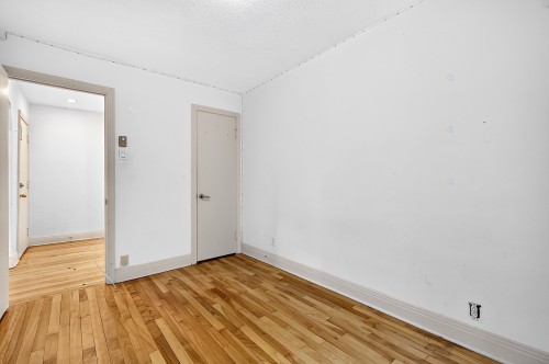 Bedroom - 3-3941 Av. Barclay, Montréal (Côte-Des-Neiges/Notre-Dame-De-Grâce), QC - Indoor Photo Showing Other Room