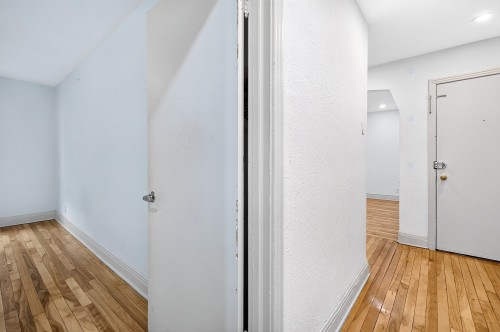 Passageway - 3-3941 Av. Barclay, Montréal (Côte-Des-Neiges/Notre-Dame-De-Grâce), QC - Indoor Photo Showing Other Room