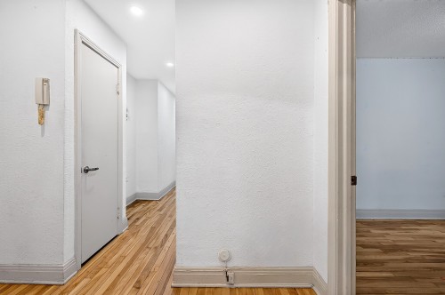 Passageway - 3-3941 Av. Barclay, Montréal (Côte-Des-Neiges/Notre-Dame-De-Grâce), QC - Indoor Photo Showing Other Room