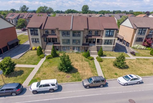 Photo aérienne - 3-6020 Boul. Chevrier, Brossard, QC - Outdoor With Facade
