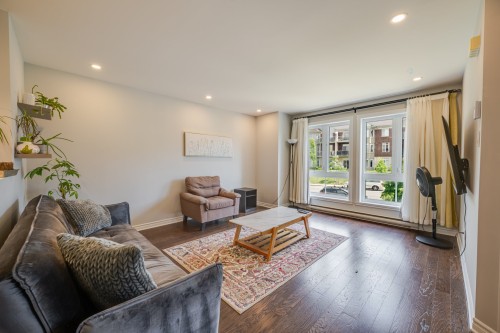 Salon - 3-6020 Boul. Chevrier, Brossard, QC - Indoor Photo Showing Living Room