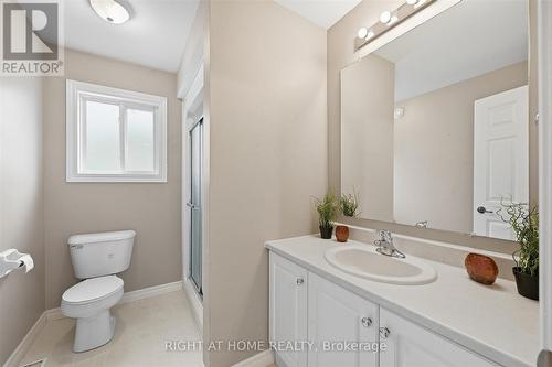 111 Gracehill Crescent, Hamilton, ON - Indoor Photo Showing Bathroom