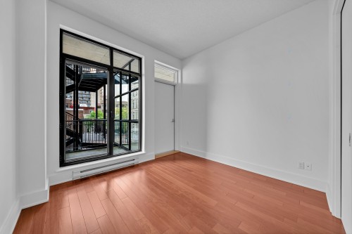 Bedroom - P1-302-3419 Av. Henri-Julien, Montréal (Le Plateau-Mont-Royal), QC - Indoor Photo Showing Other Room