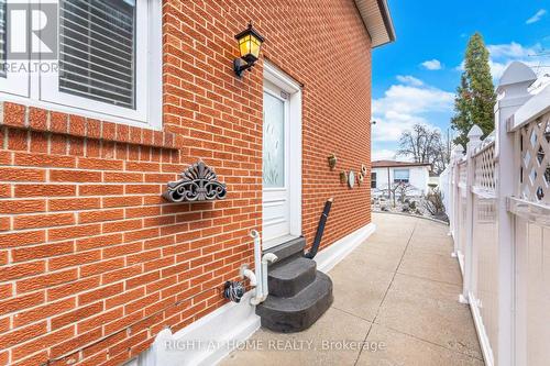 3938 Midhurst Lane, Mississauga, ON - Outdoor