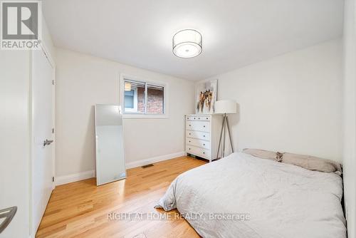494 Ferguson Avenue N, Hamilton, ON - Indoor Photo Showing Bedroom